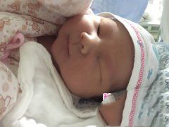 夫妻18年不孕诞下试管婴儿