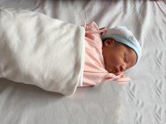 子宫受损代妈助孕 喜获健康男宝宝
